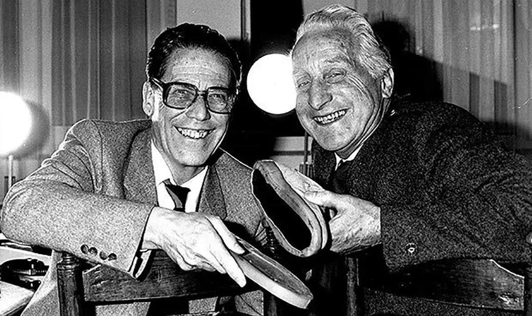 从小混混到帝国君王,从小混混到西服暴徒