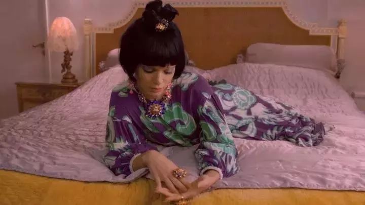 鸡米说封面 | 二月Vogue封面大赏，美国英国水平大跌！没眼看