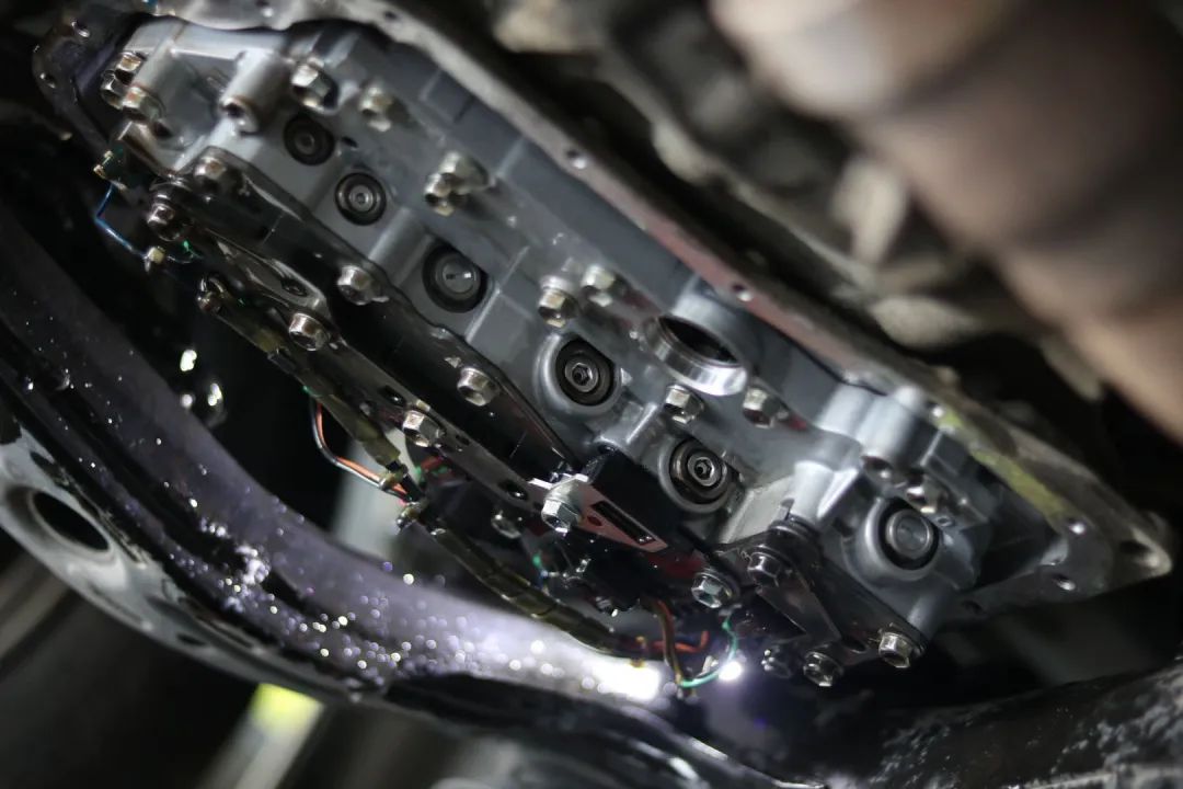 老塞纳翻新修复,二手塞纳全车翻新整备