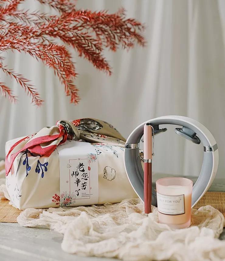 教师节送老师什么样高端的贺卡,教师节到了送什么贺卡比较好呢