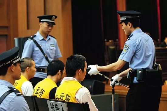 匿名法官对公安办案弱点的评判,法官对公安办案弱点的评价