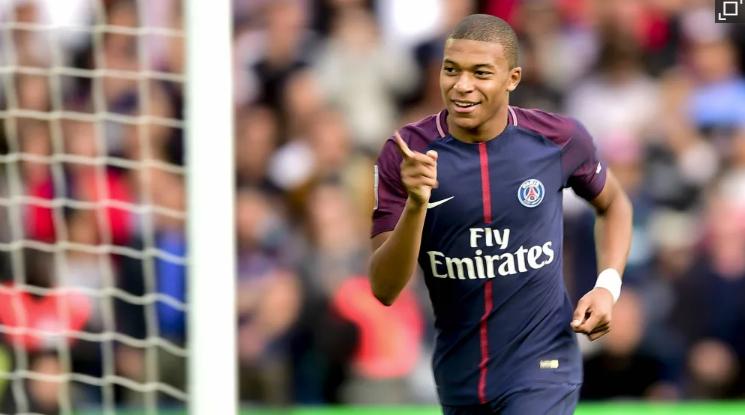 《踢球者》盘点世界足坛18笔最贵交易