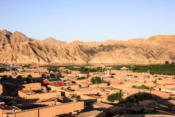 黄河宁夏故事,黄河贺兰山交汇