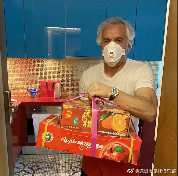 多纳多尼：郜林、王永珀是中国足球史上重要球员希望他们成为榜样