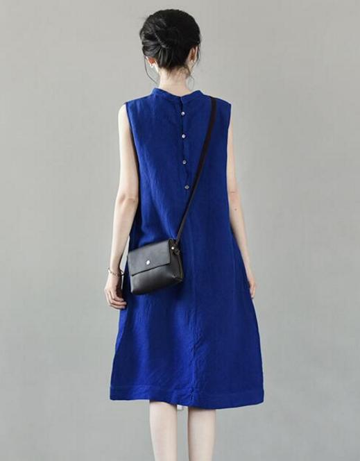 碎花裙这样穿气质又温柔,假如我是70后一定要打扮年轻点