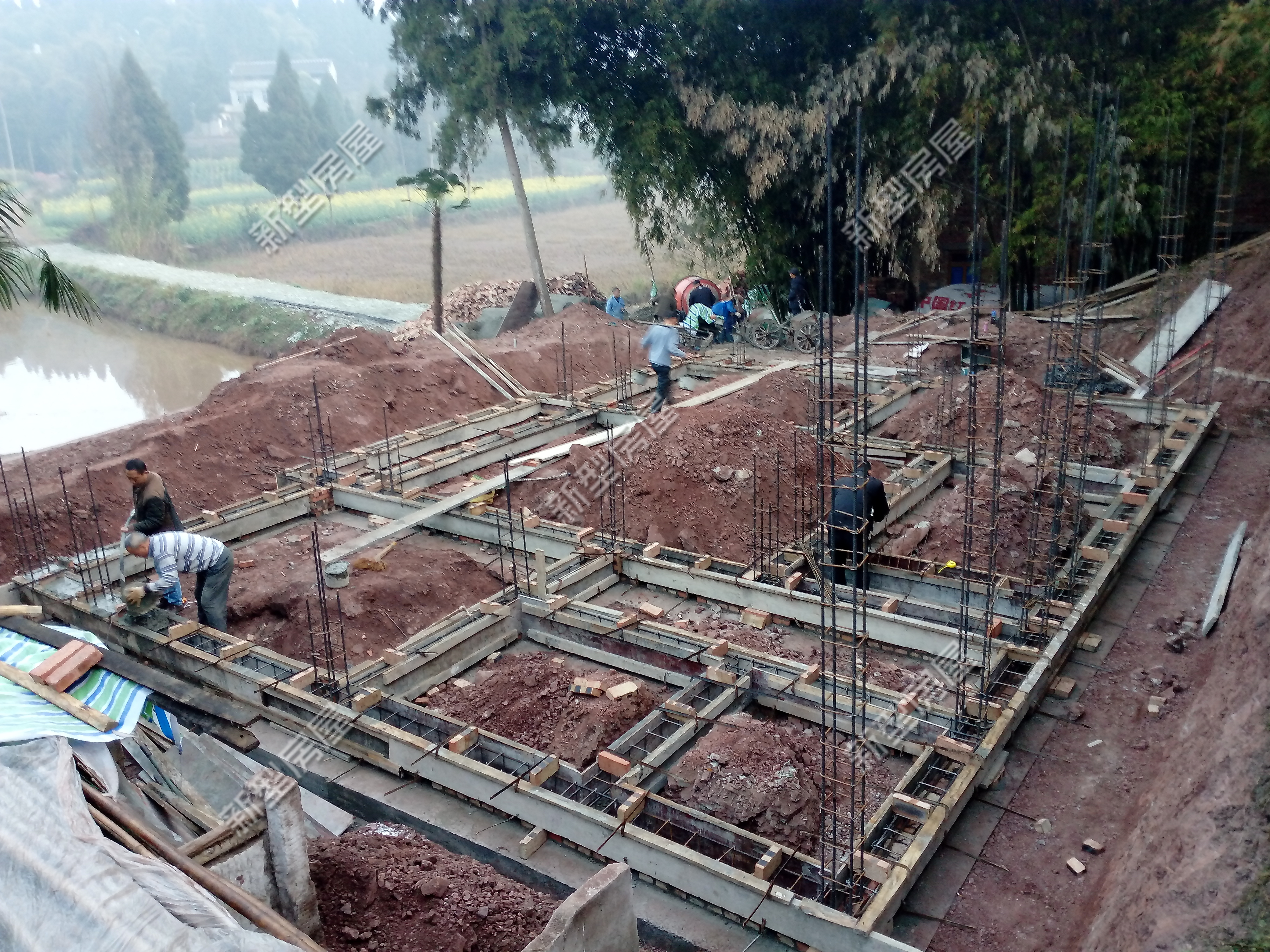 农村建房浇筑混凝土用c25还是c30,自建房2层混凝土用什么标号