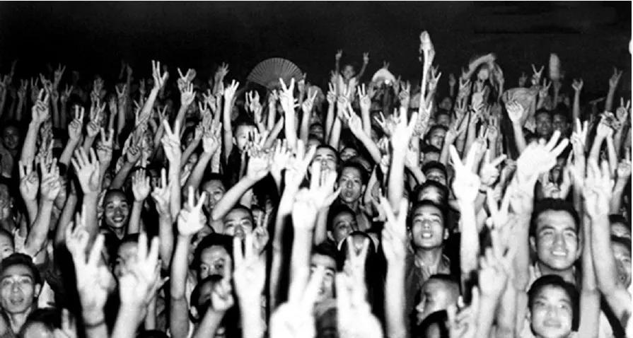 1949年后历史感人故事,1942-1945抗日事件