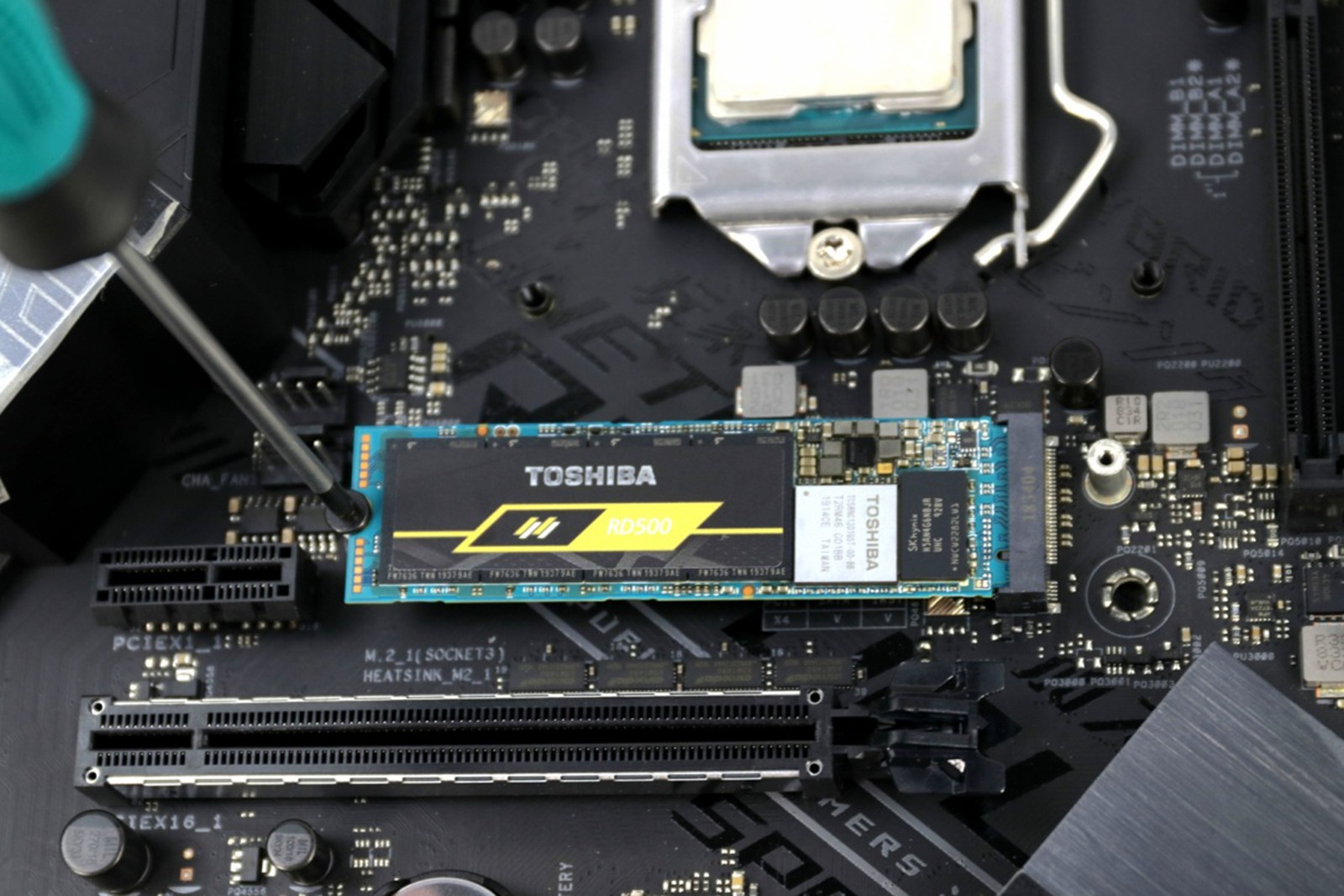 东芝固态硬盘rd500与三星970plus,三星pm991256固态评测