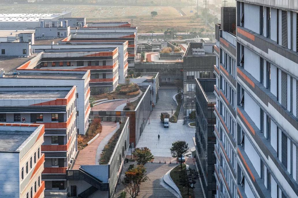 浙江金义园区菜鸟网络上班工资,金义新区阿里菜鸟电商产业园