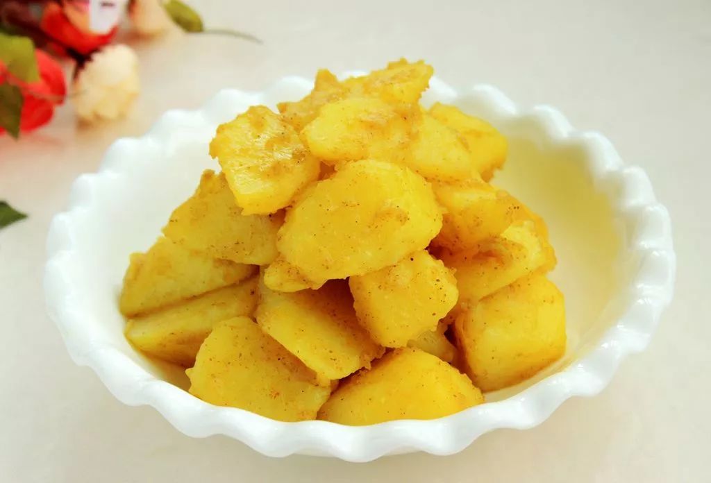 土豆干粮的家常做法,东北土豆白面干粮的做法