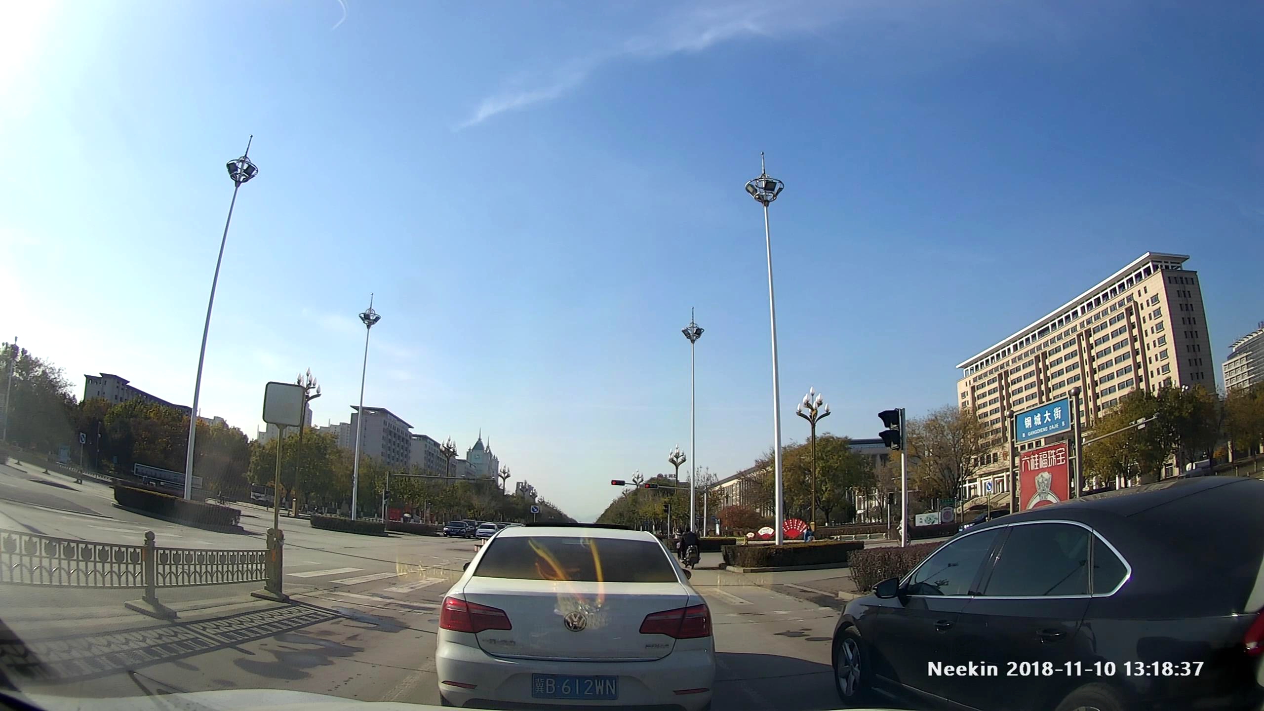 从防碰瓷到“美摄手”，不足400元的NeekinMini1带你快乐出行！