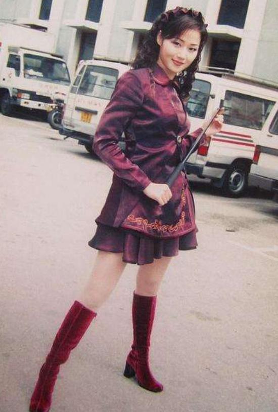 49岁万绮雯近照曝光,50岁万绮雯素颜照片