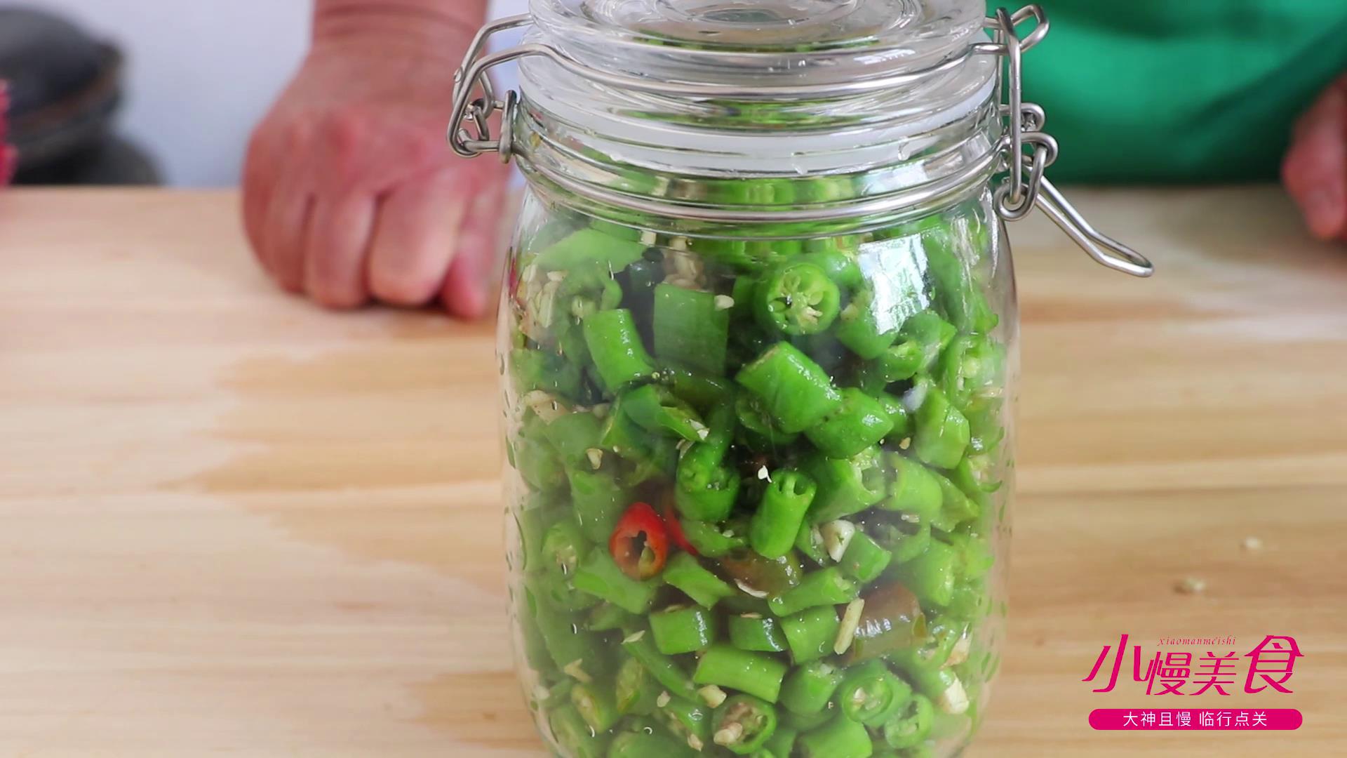 腌辣椒最简单的方法又最好吃,简单的腌辣椒方法大全