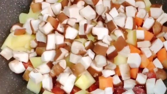 煮出来的米饭更加健康营养美味,鸡蛋放在米饭里煮比较有营养吗