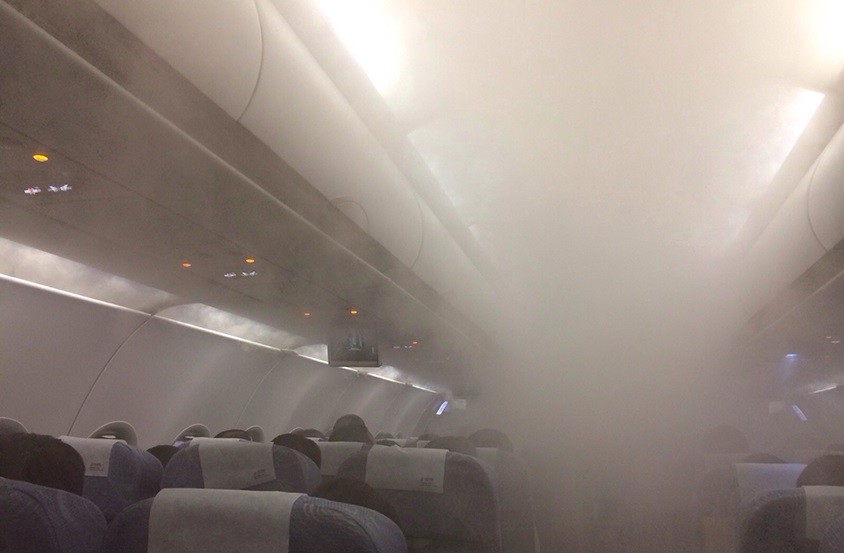 大连5.7空难机长果断坠海,大连五七空难在蟹子湾吗