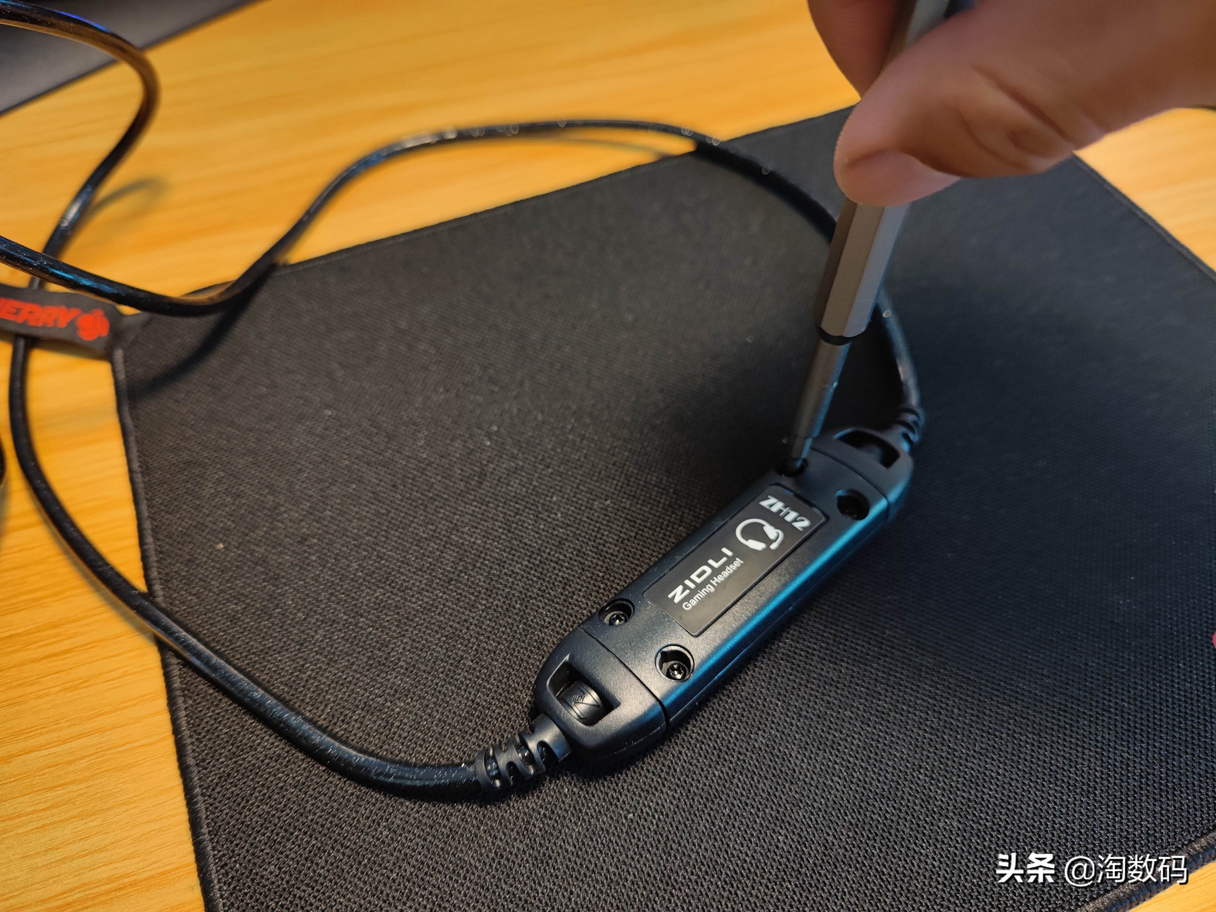 拆验声卡辩真身:¥49元因丑贬值虚拟7.1声道游戏耳麦,爆拆验票