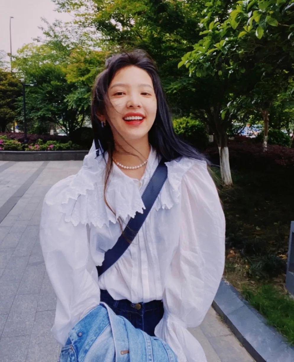 古力娜扎深v蓝色礼服和鞠婧祎,娜扎和鞠婧祎