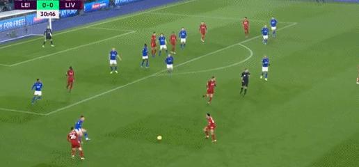 足球场不信玄学？除了齐达内，渣叔也开发出*伤杀**力*器武**—奥里吉