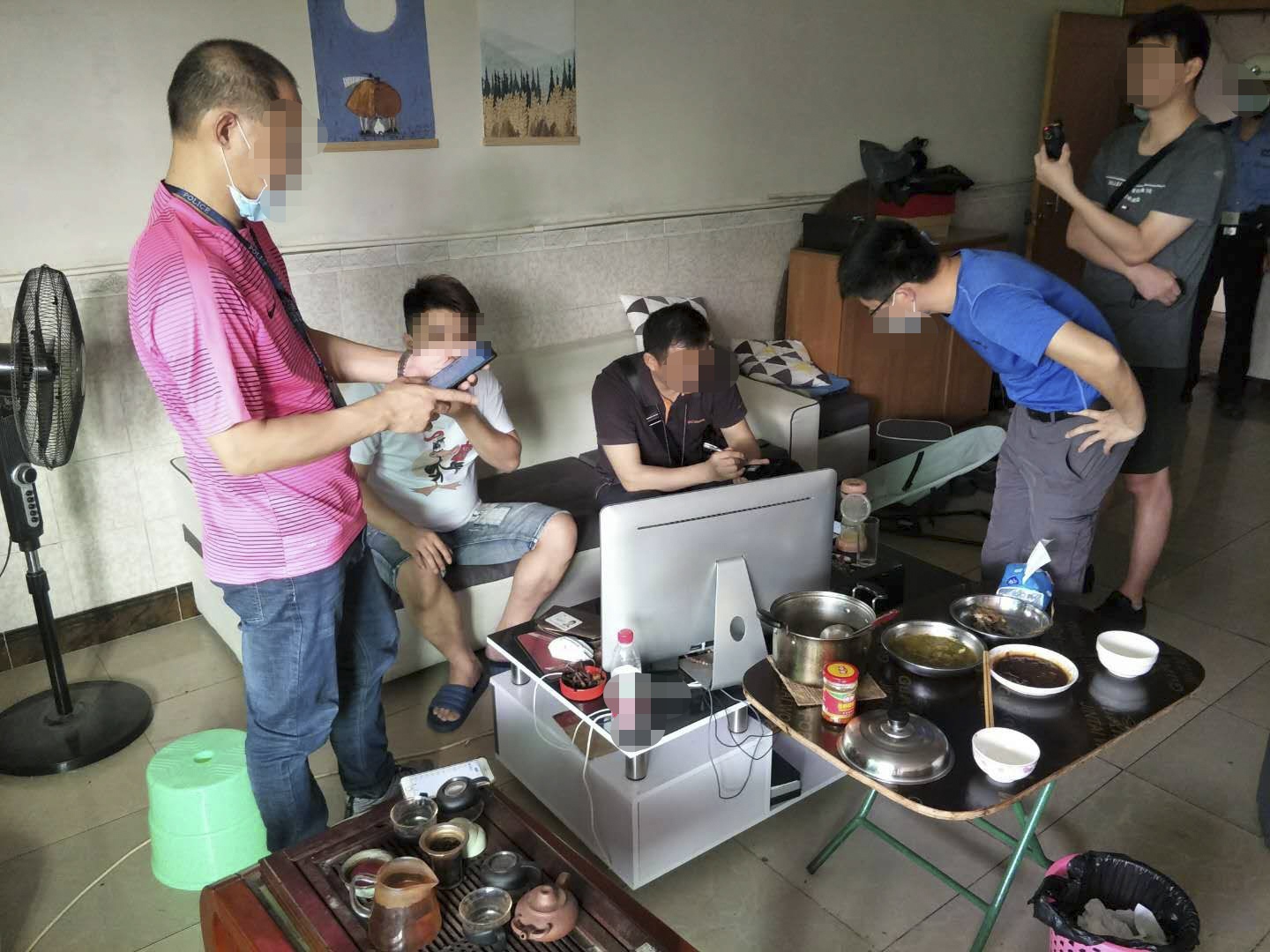 网络直播间赌博获利3万怎么处罚,直播带赌涉案2500万判刑多久