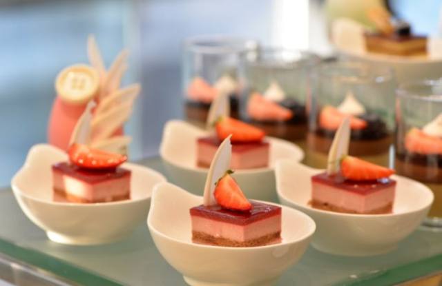 重庆观音桥希尔顿逸林酒店,重庆观音桥99元吃火锅