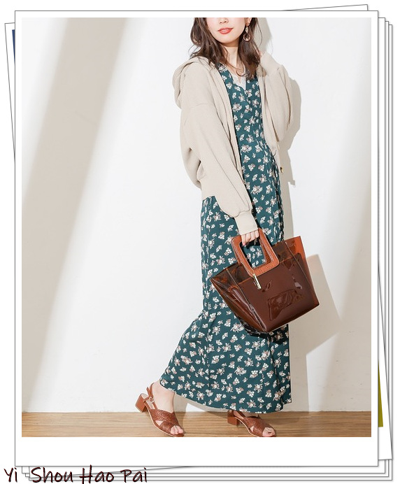 十种颜色卫衣搭什么裤子才好看,连帽卫衣穿搭配色技巧