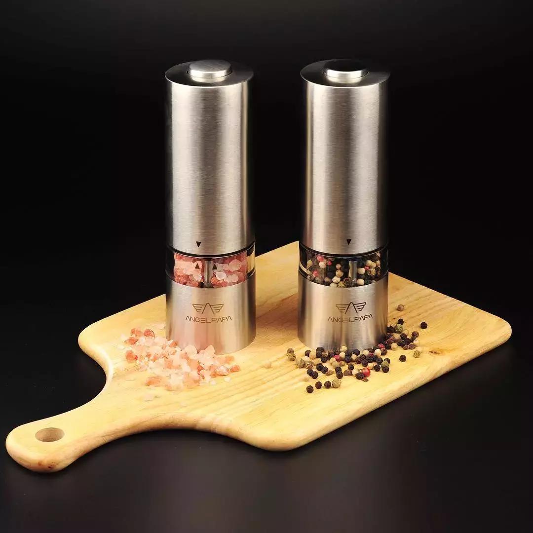 黑胡椒白胡椒香料介绍,山胡椒怎么分白胡椒和黑胡椒