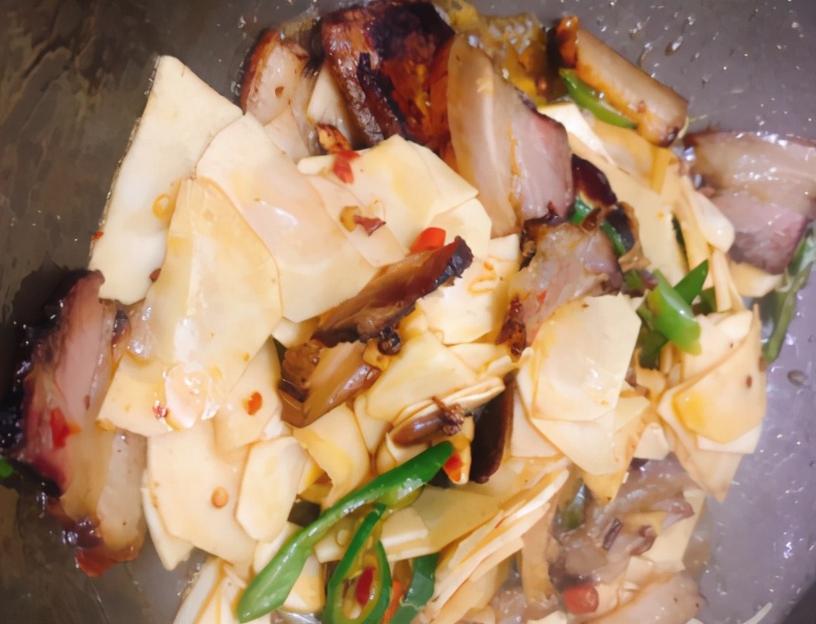 冬笋鲜肉馄饨的冬笋需要焯水吗,冬笋包肉饺子冬笋要焯水吗