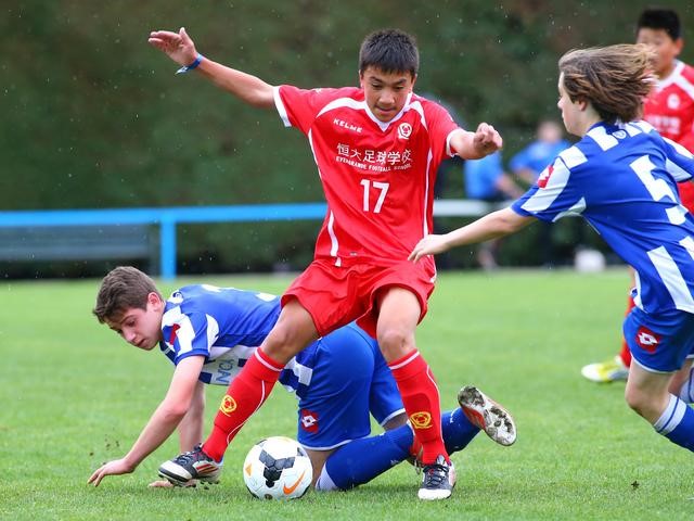 全华班可期待恒大青训,恒大青训马德里视频