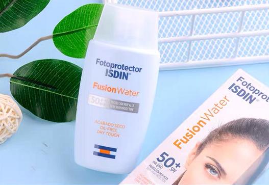 哪种防晒霜防晒防汗持久平价,夏天防紫外线最好的防晒霜