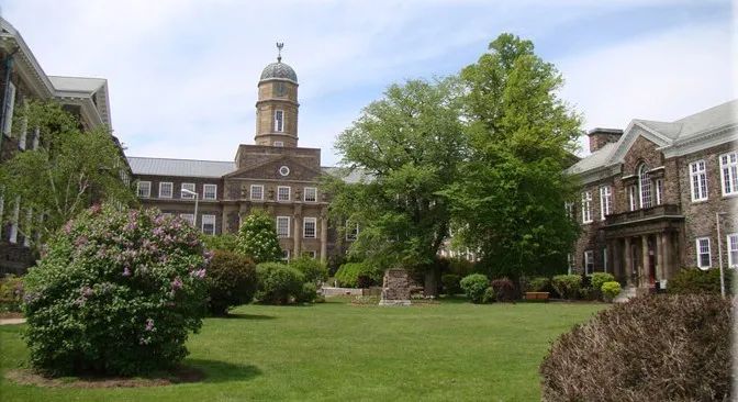 加拿大读本科推荐院校,2021年加拿大基础类大学