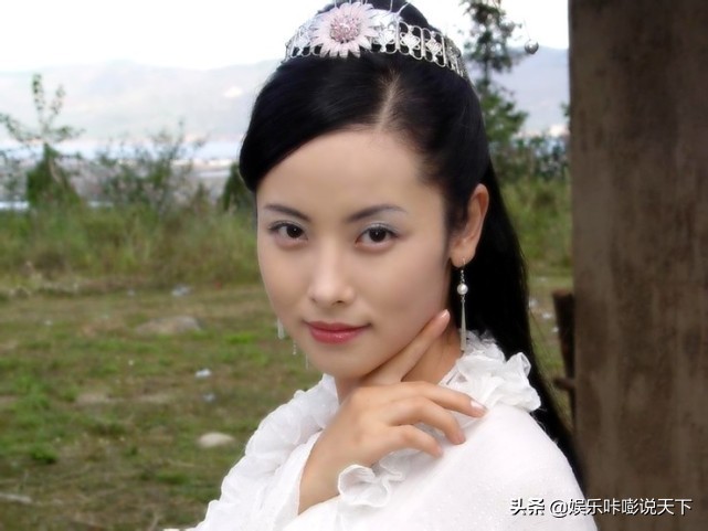 演技夸张的古装女演员,古装扮相很温柔但是不火的女演员