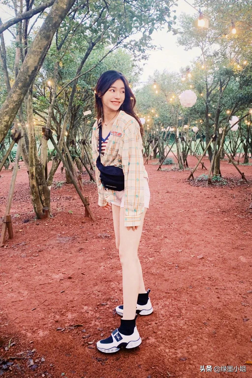 林允想当网红,林允韩火火穿搭