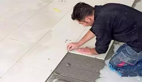 装修瓷砖怎么找厂家,深圳装修去哪里自己找师傅