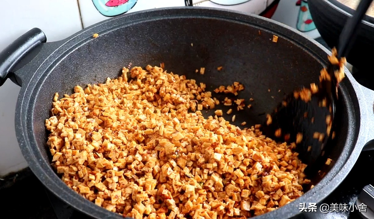 蒸包子不要直接上锅蒸牢记3诀窍,包子蒸的时候很好蒸完突然塌陷