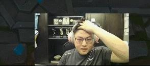 A不出，一直Dead，Carry不了……拳头怎么还不把ADC给删了？