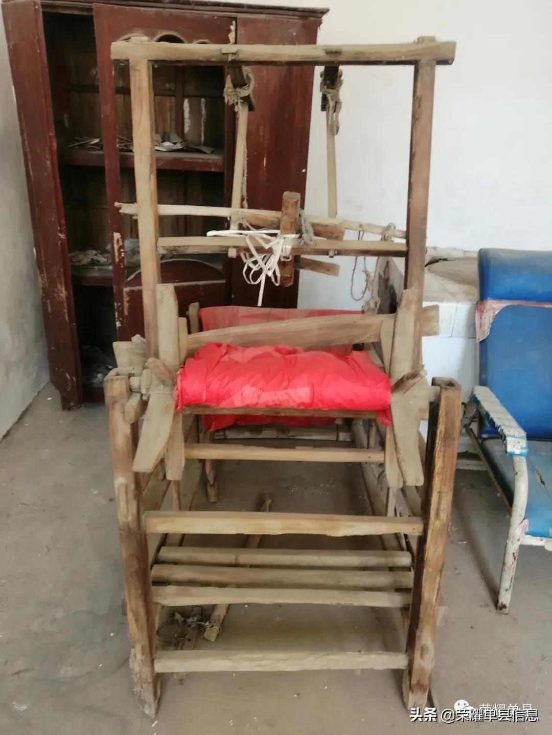 大衣哥朱之文的家乡：88岁的赵鸿燊能倒立、骑独轮车