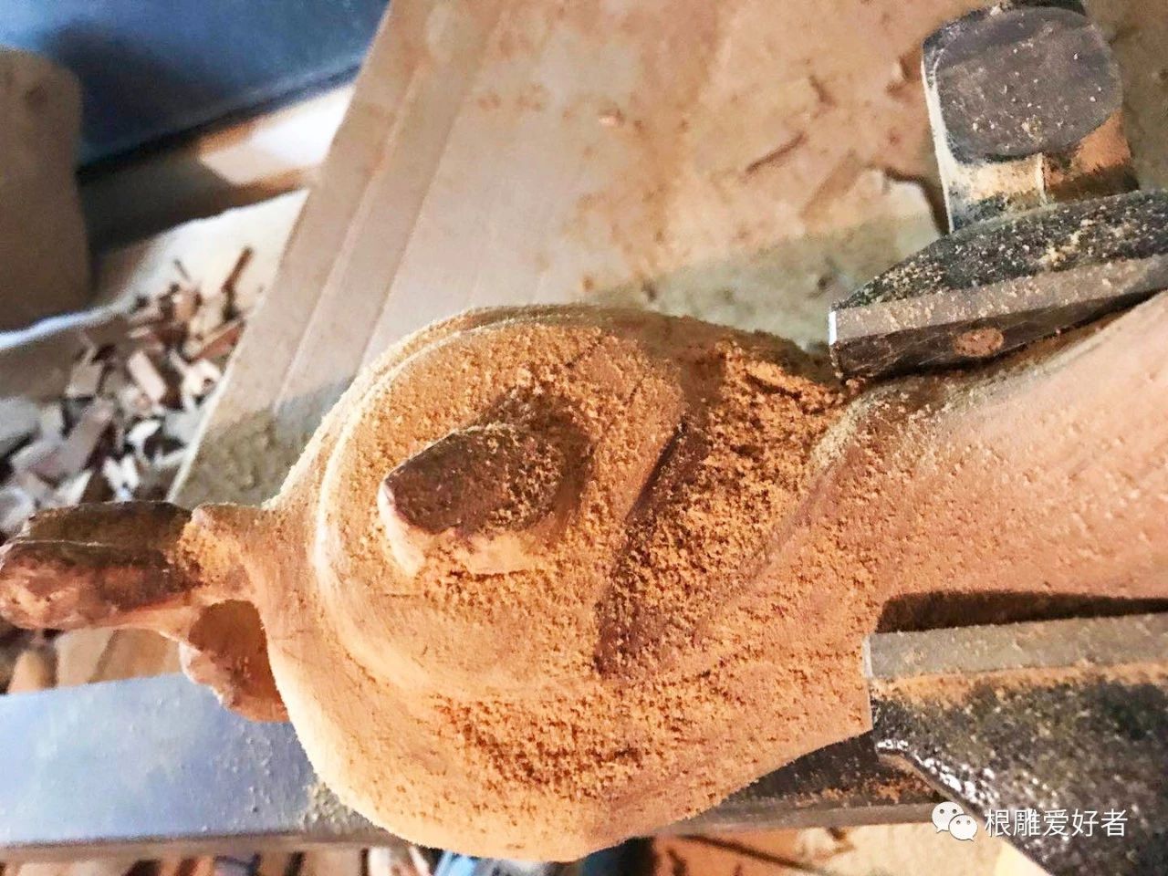 根雕茶壶作品图片,根雕艺术品长嘴茶壶