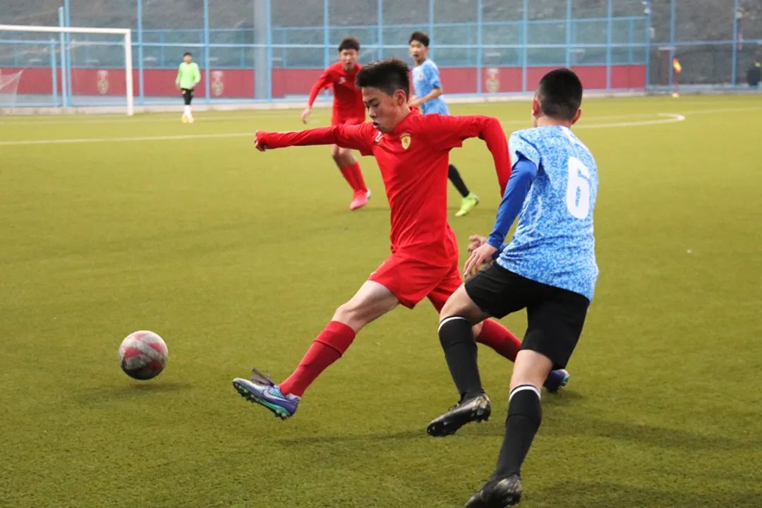 星辉青训学院战胜大连人,青超星辉青训