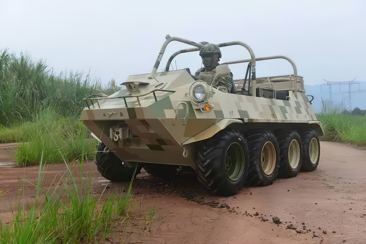 山猫战车对抗猛士战车,山猫战车装备情况