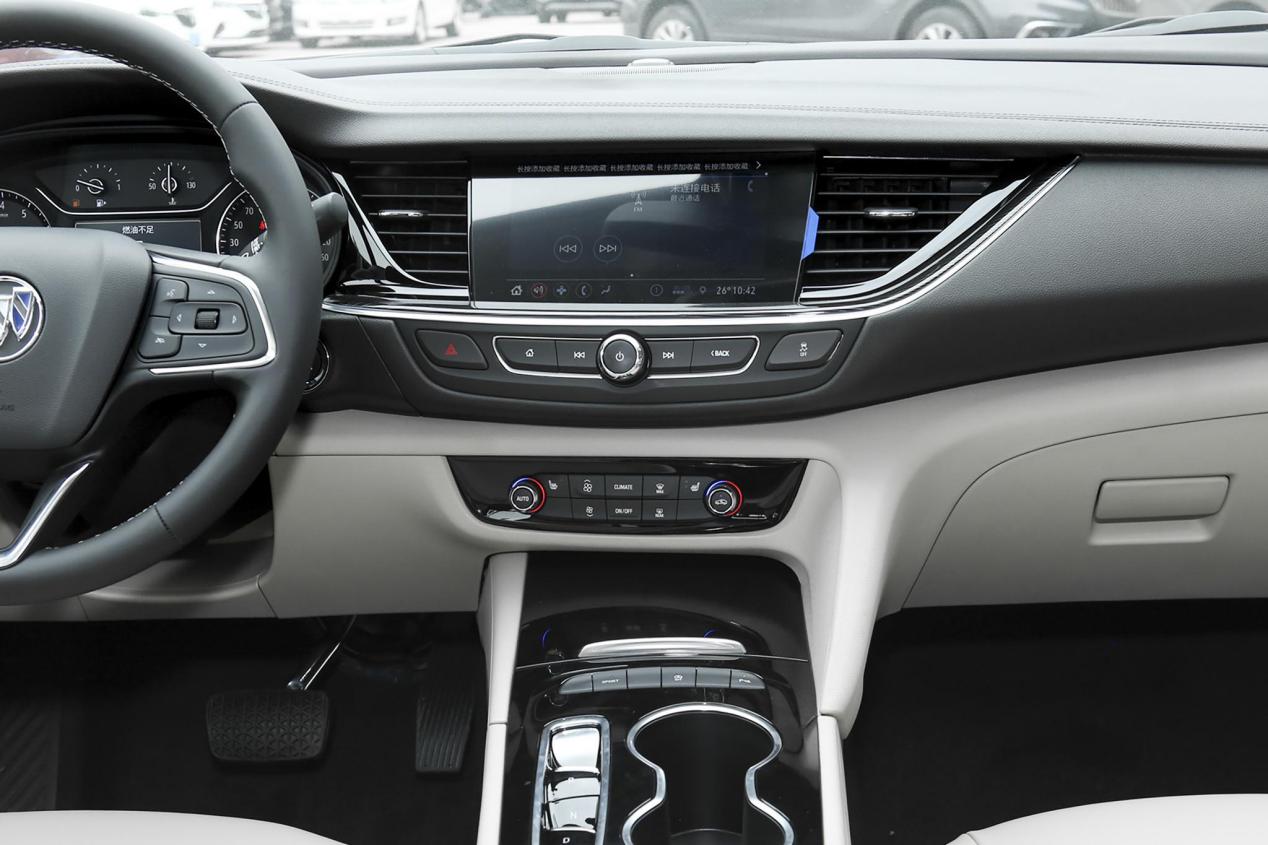 君威真实评测,新款君威值得购买吗