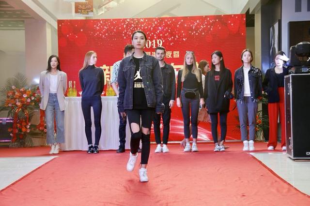 耐克折扣店新店开业,耐克折扣店开业