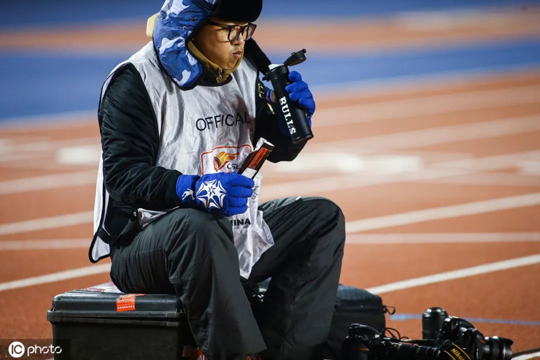 濒危的体育记者，未来的出路在何方？