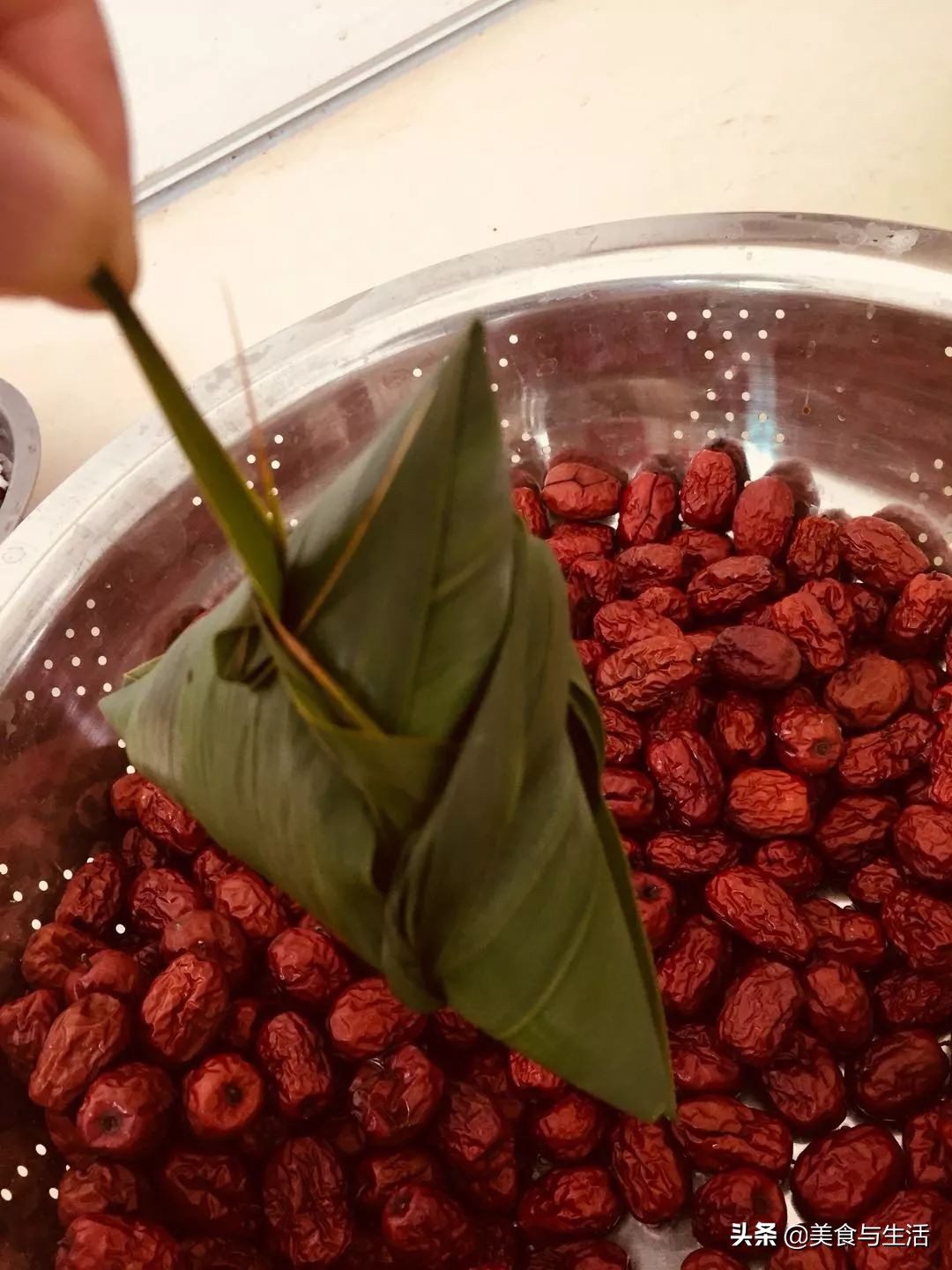 摆摊卖粽子创业的真实经历,卖粽子一年赚300万