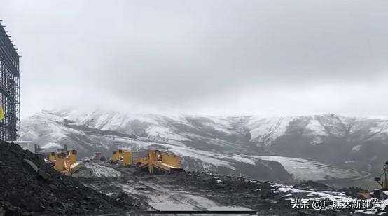 青藏高原修路的英雄,高原上的公路建设者