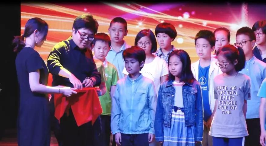 lily英语优秀毕业学员,lily学英语出国