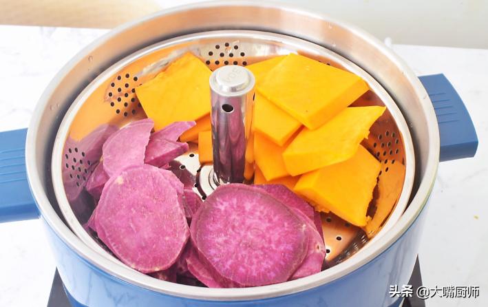 中秋节快到了教你做广式五仁月饼,手工月饼的做法及配方窍门