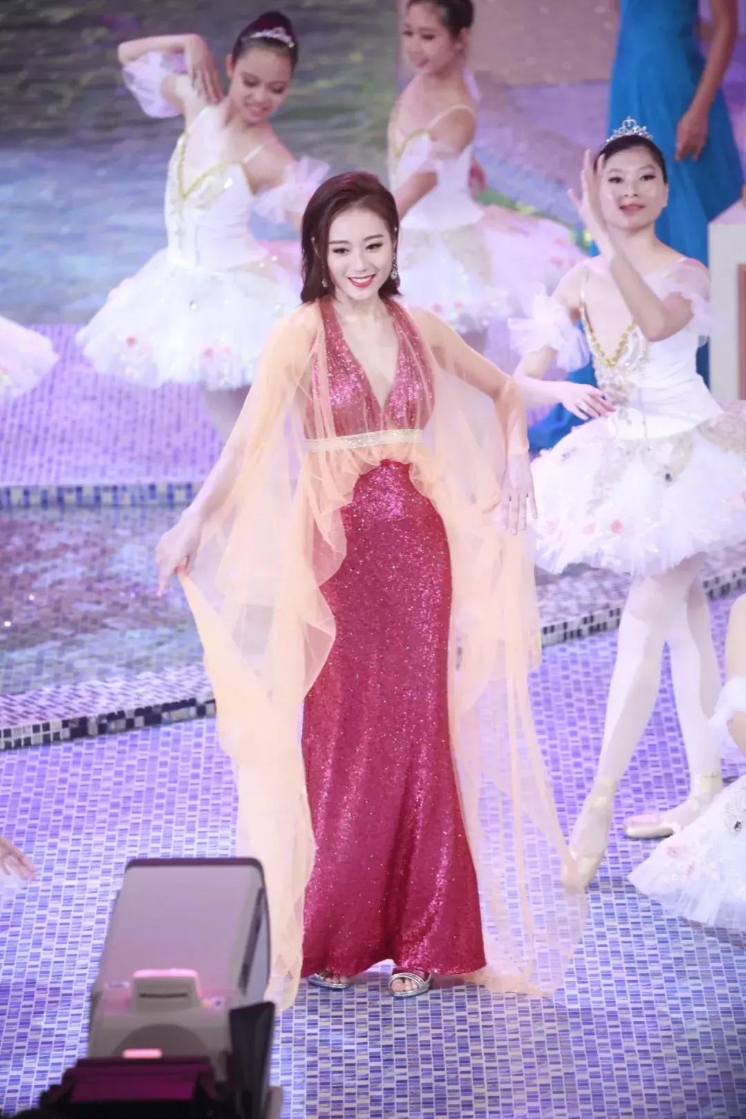 香港港姐冠军2019,2020港姐冠军体态