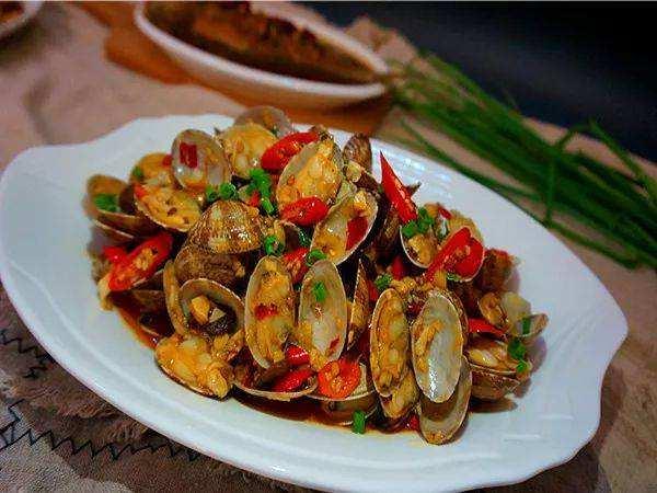 如何让蛤蜊吐沙最干净最快,如何让蛤蜊快速吐沙