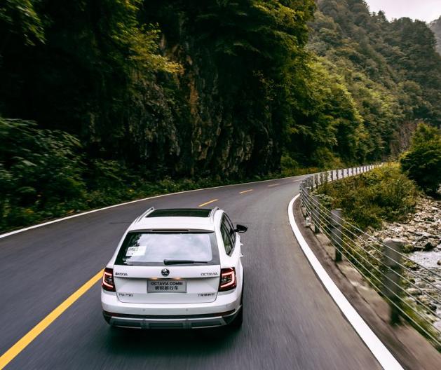 前轮胎噪声大还是后轮胎大,开车时轮胎滋滋响怎么办