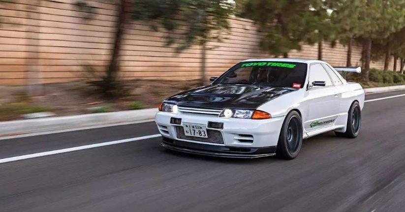 前轮胎噪声大还是后轮胎大,开车时轮胎滋滋响怎么办